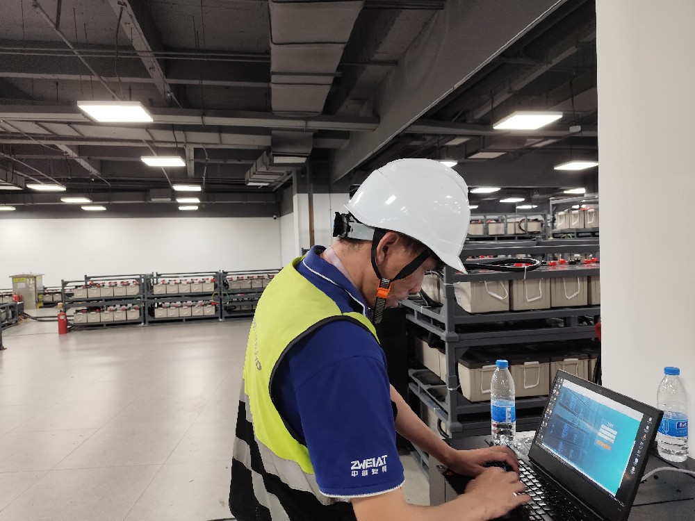 為什么蓄電池監(jiān)控對(duì)機(jī)房至關(guān)重要？